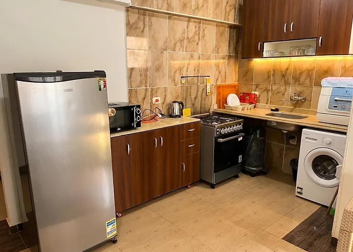 Amazing At Bluebay Asian Pool View - Families Only Apartman Ajn-Szuhna